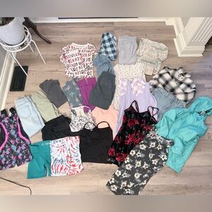 Girls size 6/7 lot if clothing